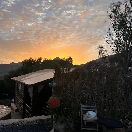 Not Open * טינדאיה